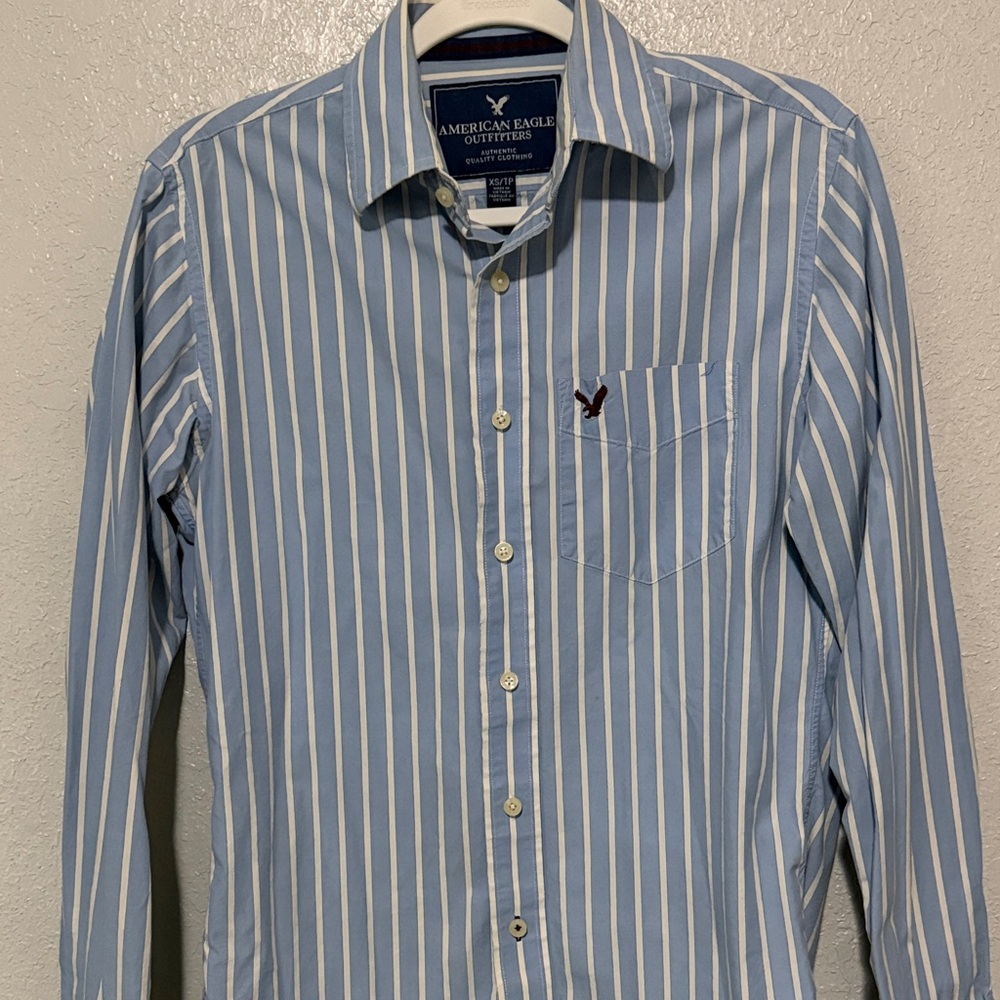 American Eagle Light Blue and White Striped Button-Down Shirt XS/TS
